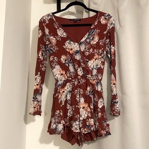 OneClothing Burgundy Floral Romper | size S